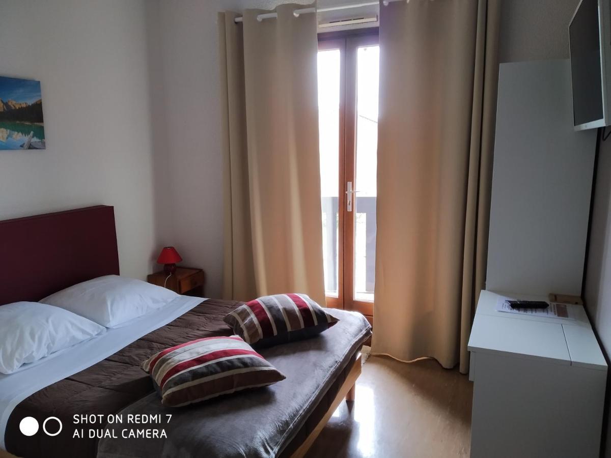Chalet Hotel Les Marmottes 2 Etoiles Nn Montferrier Экстерьер фото